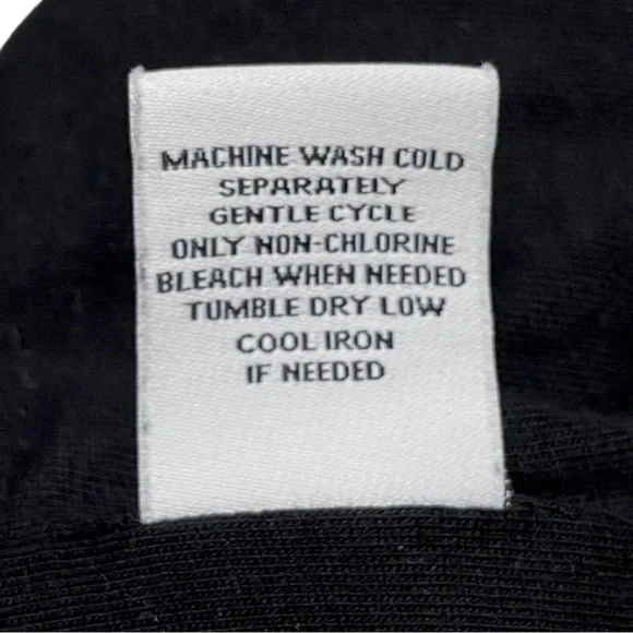 Evereve Lucy Cropped Full Zip Black, White, and Gray Plaid Jacket - Picture 11 of 11